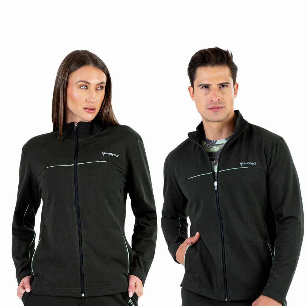 CHAMARRA DEPORTIVA UNISEX DE CORTE RECTO Y CUELLO ALTO CON APLICACION REFLEJANTE