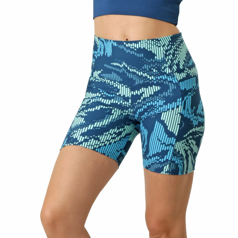 SHORT DEPORTIVO AZUL ESTAMPADO PARA DAMA AJUSTADO CORTE ALTO CONTROL DE ABDOMEN CON BOLSILLOS LATERALES KELVIN - HIGH IMPACT