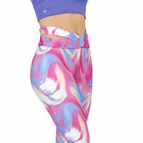 LEGGINGS DEPORTIVOS ROSA ESTAMPADO PARA DAMA CON PRETINA DOBLE PARA CONTROL DE ABDOMEN Y BOLSILLO OCULTO BARREL - HIGH IMPACT