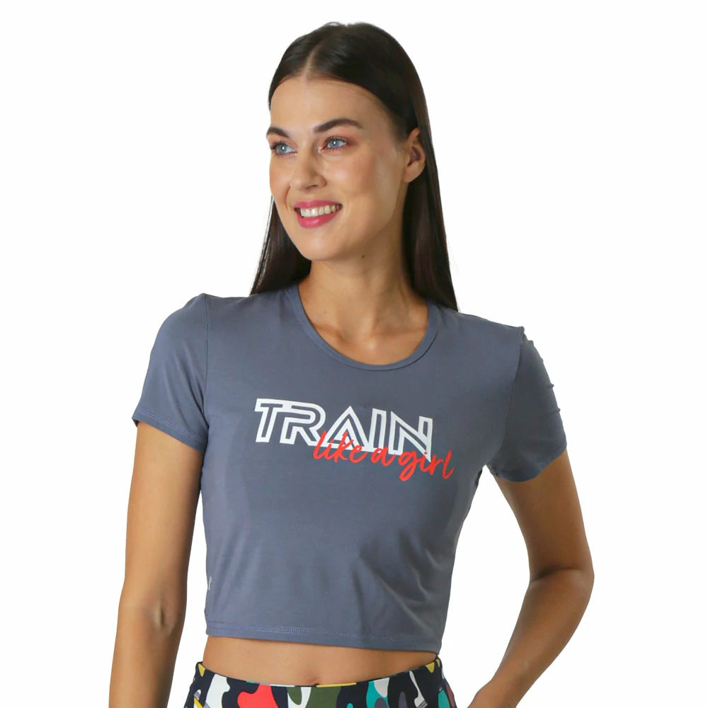 CAMISETA CORTA GRIS PARA DAMA MANGA CORTA CON ESCOTE EN ESPALDA CON DECORATIVO IRATI - HIGH IMPACT
