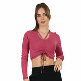 CAMISETA CORTA ROSA PARA DAMA AJUSTABLE CON CINTAS DECORATIVAS MANGA LARGA THUMBHOLES - HIGH IMPACT