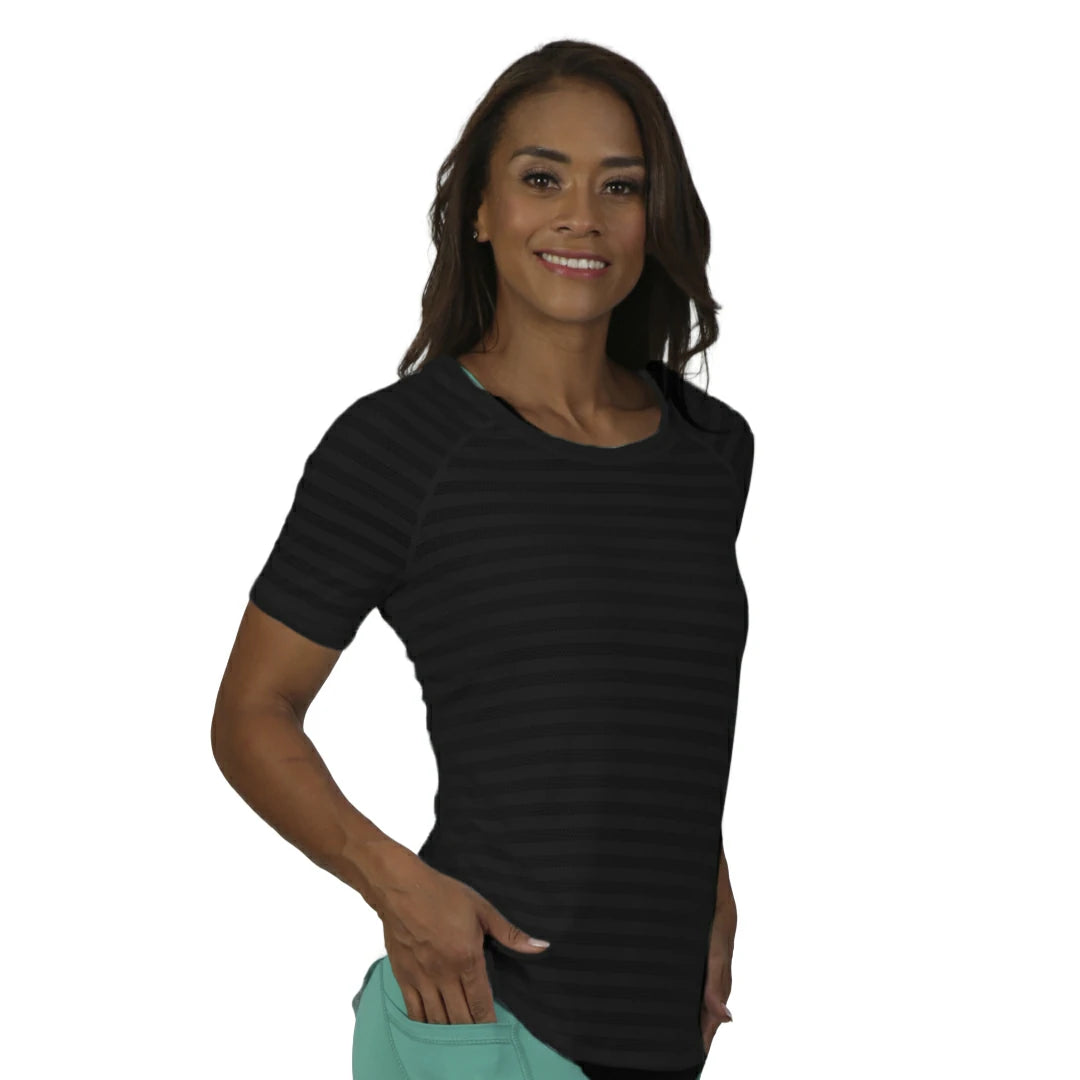 Camiseta negra en textil translúcido Hi Fresh BÁSICOS