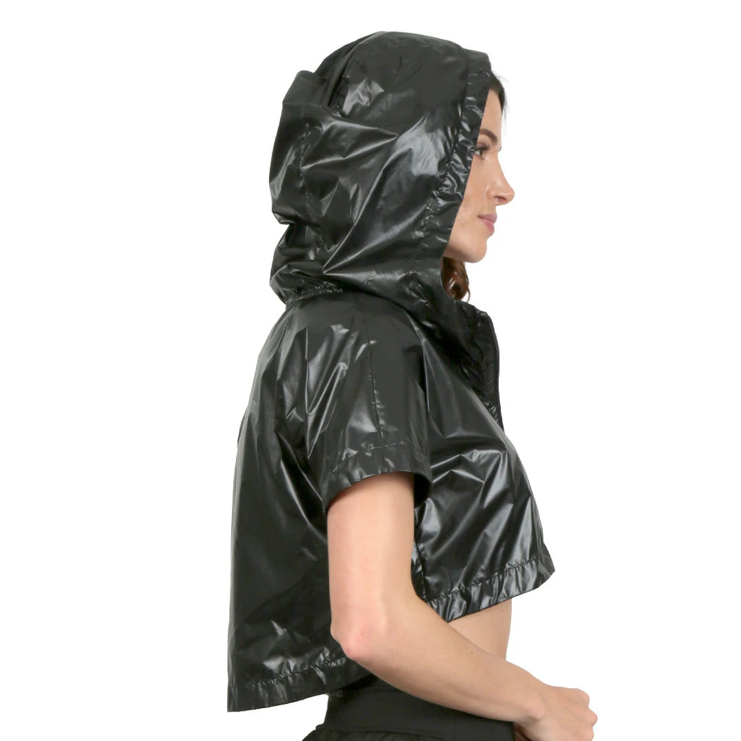 Chaleco crop rompevientos negro Básicos