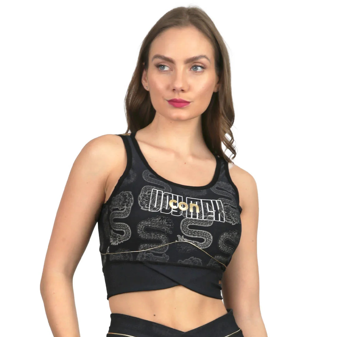 Top corto negro con detalles dorados y estampado VoyXMex High Impact